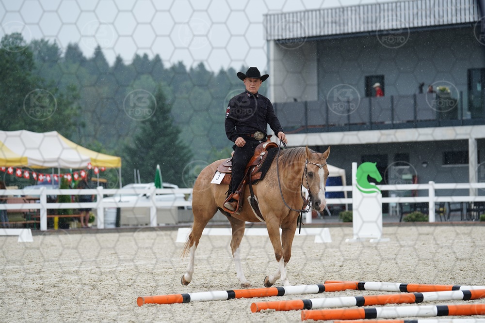 s_A9_05146.JPG